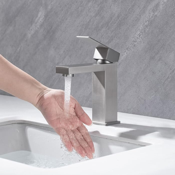ITL-7206-A-Classica-Italiano-kran-dingin-stainles-brushed-18cm-gs3.png Keran wastafel ITL-7206 Brushed Classica Italiano stainles anti karat