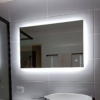 j-08-cermin-kaca-led-90x50-gs1.png Classica Italiano cermin kamar mandi LED 90x50 kotak teknologi sentuh